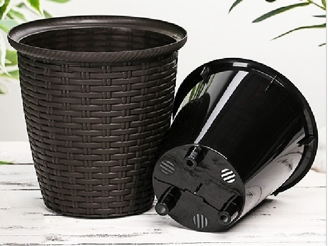 Кашпо Rattan D 185 мм 3 л с внутр горшком 1,5 л горький шоколад 6212/8